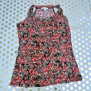 Lucy & Laurel Red and Black Cut Out Sleeveless Blouse